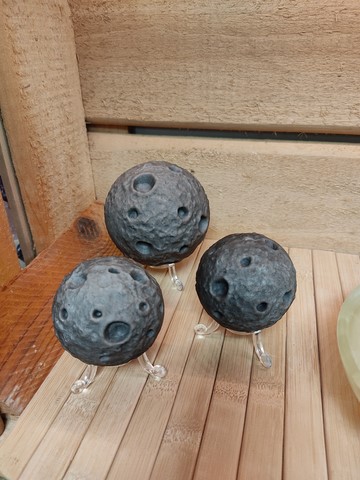 lune en obsidienne argentée