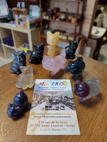 figurine chat en pierre naturelle